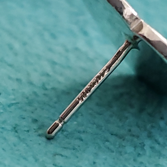 Medium Authentic RTT Retired Earrings T&Co - Picture 6 of 7